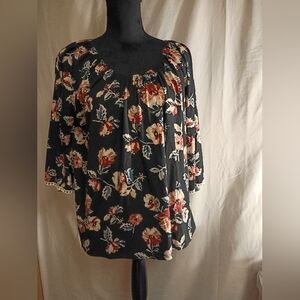 Chic Floral Black Blouse